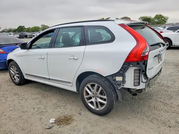 YV440MDJ3H2084369 2017 VOLVO XC60 - Image 2