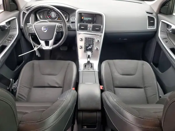 YV440MDJ3H2084369 2017 VOLVO XC60 - Image 8