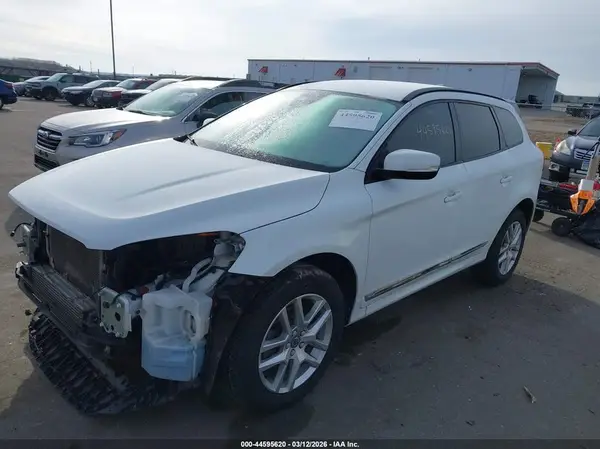 YV440MDJ3H2195827 2017 VOLVO XC60 - Image 2