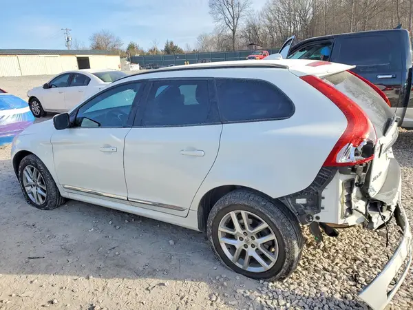 YV440MDJ4H2091265 2017 VOLVO XC60 - Image 2