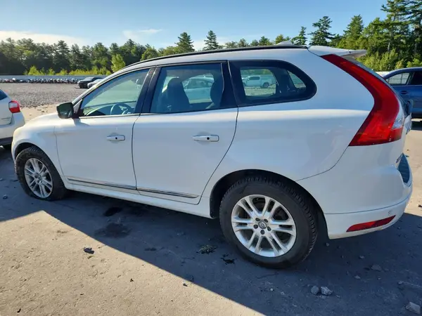 YV440MDJ5G2905194 2016 VOLVO XC60 - Image 2