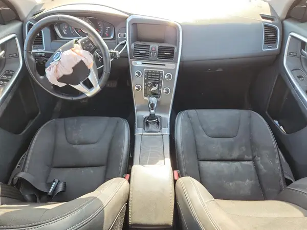 YV440MDJ5G2905194 2016 VOLVO XC60 - Image 8