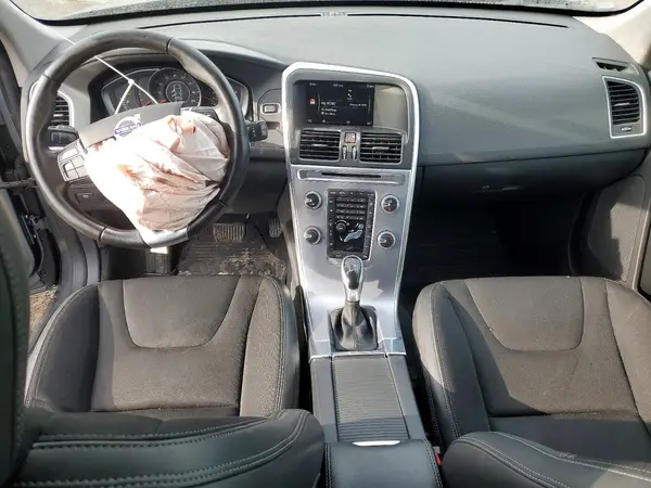 YV440MDJ5H2105156 2017 VOLVO XC60 - Image 8