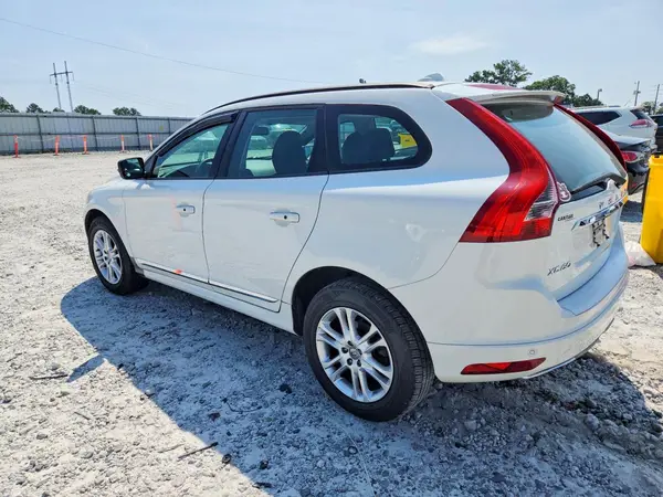 YV440MDJ6G2839190 2016 VOLVO XC60 - Image 2