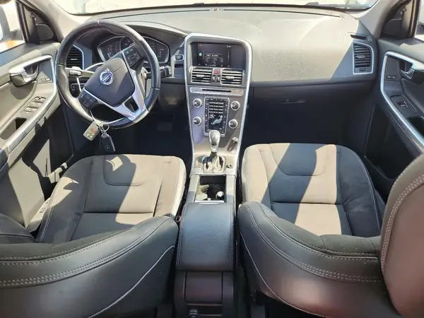 YV440MDJ6G2839190 2016 VOLVO XC60 - Image 8