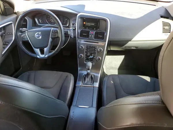 YV440MDJ6G2845488 2016 VOLVO XC60 - Image 8