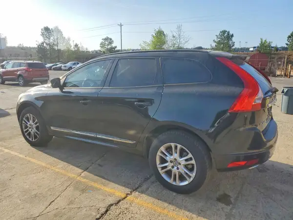 YV440MDJ6G2865322 2016 VOLVO XC60 - Image 2