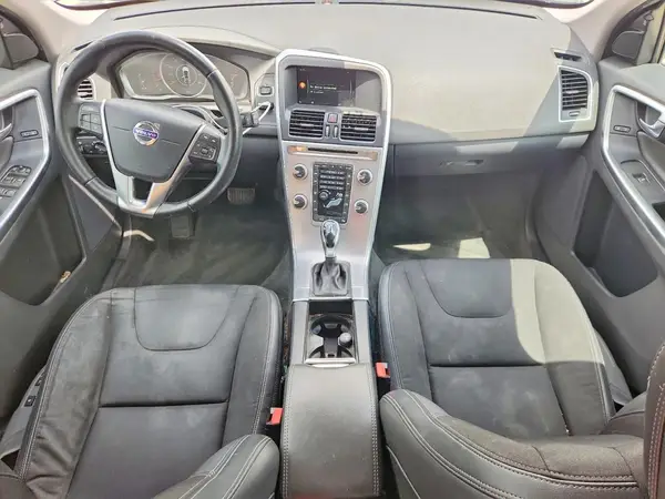 YV440MDJ6H2075715 2017 VOLVO XC60 - Image 8