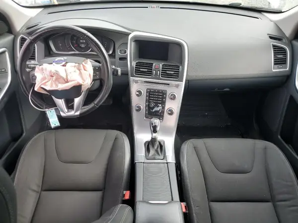 YV440MDJ6H2083880 2017 VOLVO XC60 - Image 8