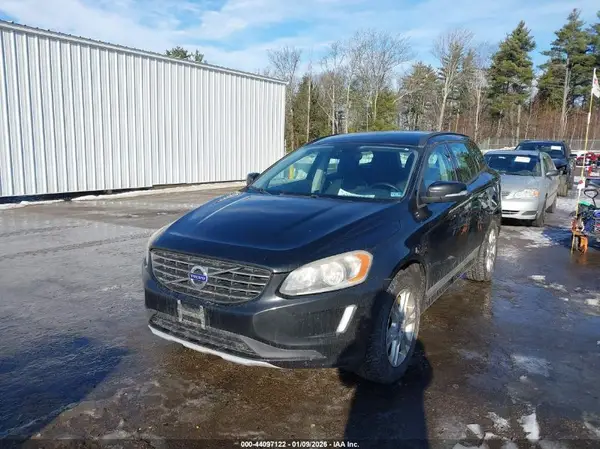 YV440MDJ7G2917900 2016 VOLVO XC60 - Image 2