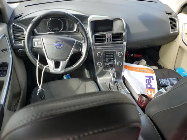 YV440MDJ7G2918335 2016 VOLVO XC60 - Image 8