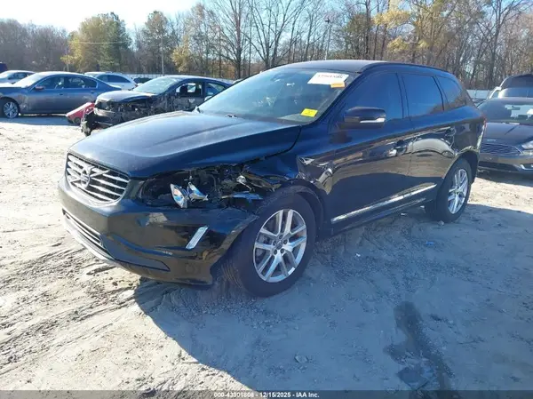 YV440MDJ7H2076789 2017 VOLVO XC60 - Image 2