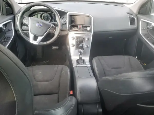 YV440MDJ7H2085010 2017 VOLVO XC60 - Image 8