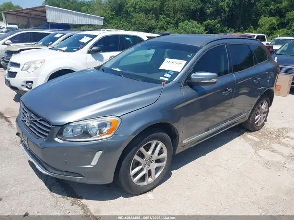YV440MDJ7H2097982 2017 VOLVO XC60 - Image 2
