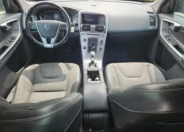 YV440MDJ7H2109404 2017 VOLVO XC60 - Image 8