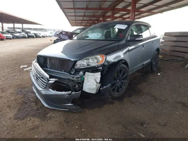 YV440MDJ8G2787139 2016 VOLVO XC60 - Image 2