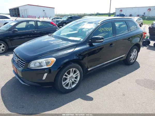 YV440MDJ8G2872840 2016 VOLVO XC60 - Image 2