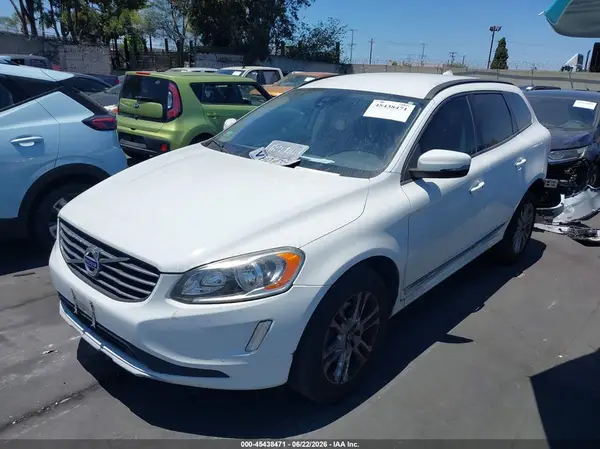 YV440MDJ8G2923477 2016 VOLVO XC60 - Image 2