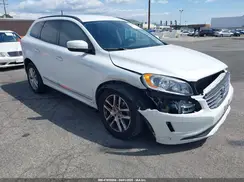 YV440MDJ8H2076428 2017 VOLVO XC60