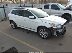 YV440MDJ9H2076163 2017 VOLVO XC60