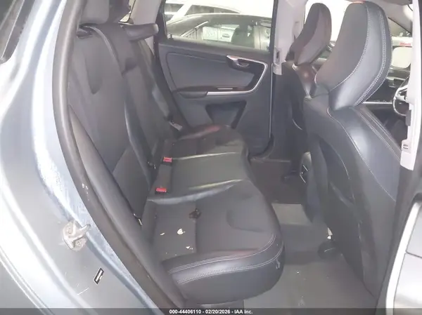 YV440MDJ9H2084876 2017 VOLVO XC60 - Image 8