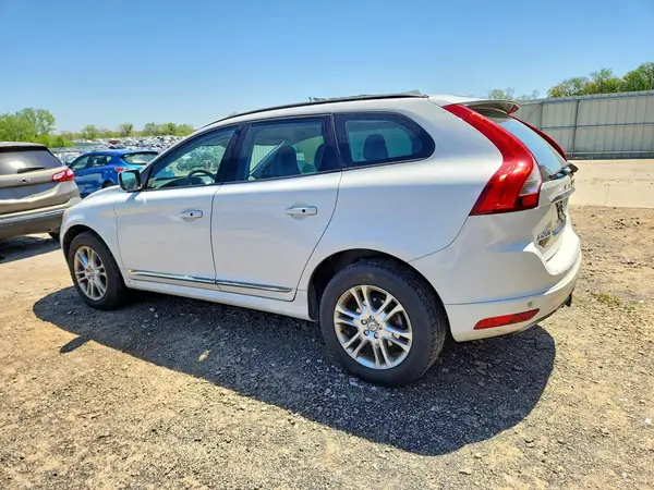 YV440MDJXG2814924 2016 VOLVO XC60 - Image 2