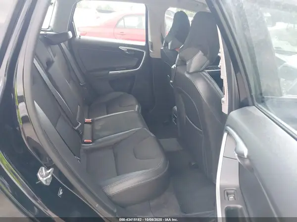 YV440MDJXG2849611 2016 VOLVO XC60 - Image 8
