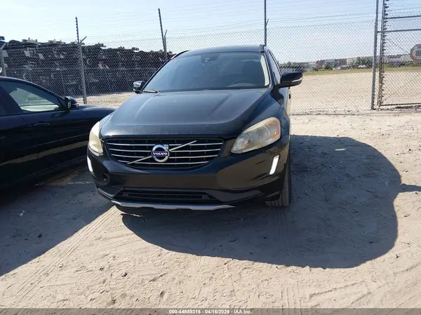 YV440MDJXG2860690 2016 VOLVO XC60 - Image 2