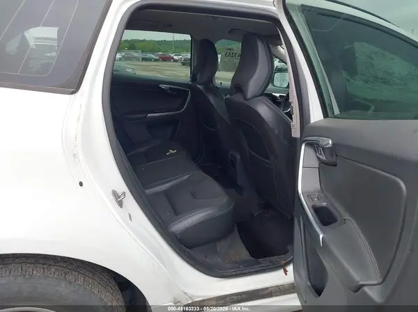 YV440MDJXH2076480 2017 VOLVO XC60 - Image 8