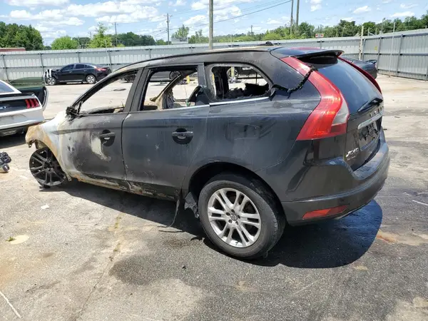 YV440MDK0G2798242 2016 VOLVO XC60 - Image 2