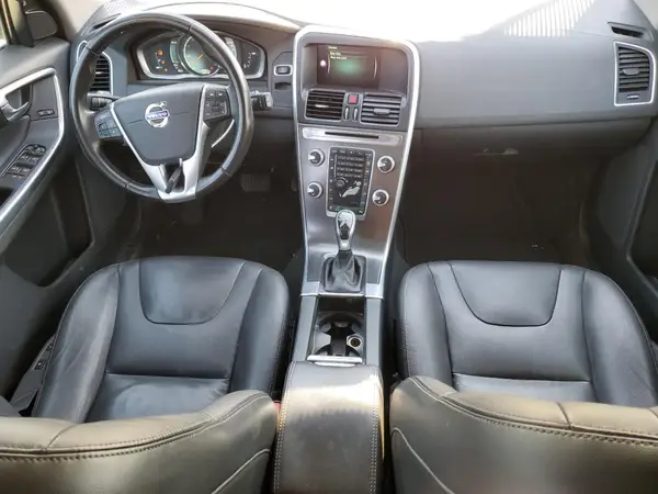 YV440MDK0G2830431 2016 VOLVO XC60 - Image 8