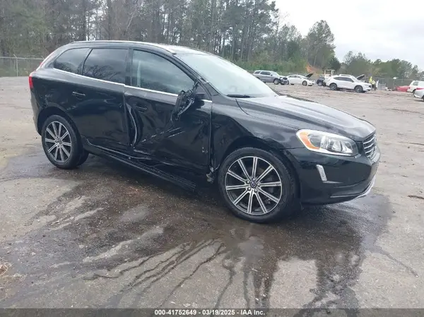 YV440MDK0G2857046 2016 VOLVO XC60 - Image 1