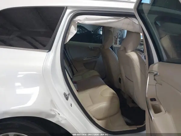 YV440MDK0G2874493 2016 VOLVO XC60 - Image 8