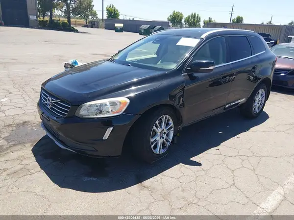 YV440MDK0G2902843 2016 VOLVO XC60 - Image 2
