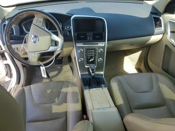 YV440MDK1G2781417 2016 VOLVO XC60 - Image 8