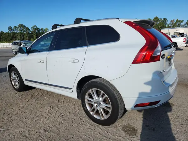YV440MDK1G2782440 2016 VOLVO XC60 - Image 2