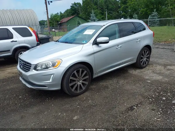 YV440MDK1G2829711 2016 VOLVO XC60 - Image 2