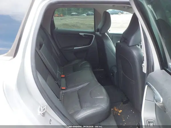YV440MDK1G2829711 2016 VOLVO XC60 - Image 8