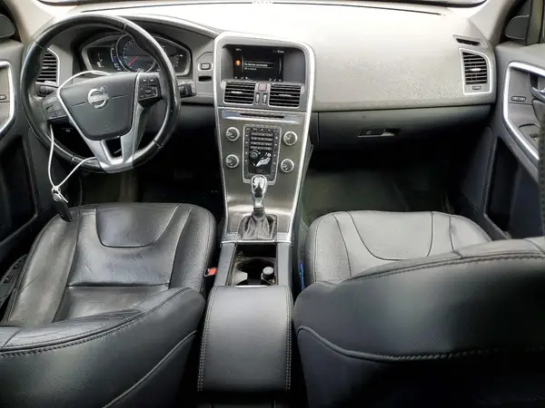 YV440MDK2G2778588 2016 VOLVO XC60 - Image 8