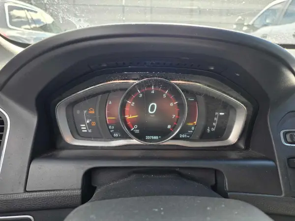 YV440MDK2G2789672 2016 VOLVO XC60 - Image 8
