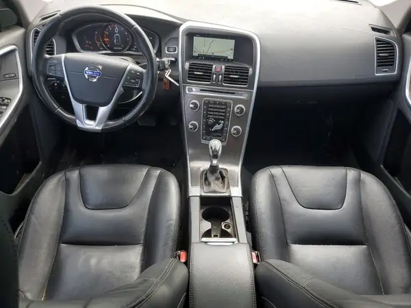 YV440MDK2G2792376 2016 VOLVO XC60 - Image 8
