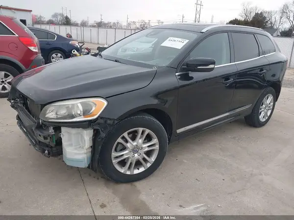 YV440MDK2G2794872 2016 VOLVO XC60 - Image 2