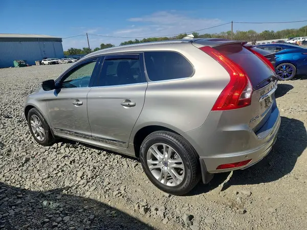 YV440MDK2G2795889 2016 VOLVO XC60 - Image 2
