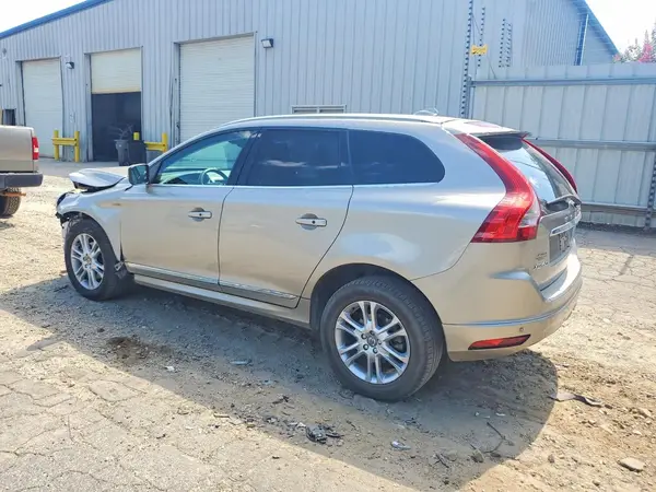 YV440MDK2G2853368 2016 VOLVO XC60 - Image 2