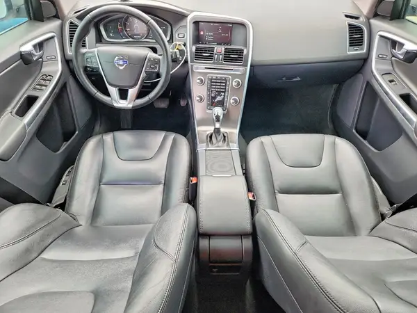 YV440MDK2G2853659 2016 VOLVO XC60 - Image 8