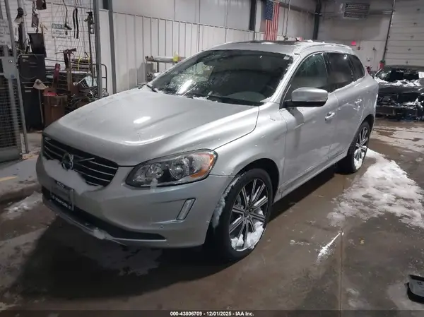 YV440MDK2G2853869 2016 VOLVO XC60 - Image 2