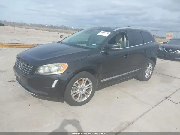 YV440MDK2G2874897 2016 VOLVO XC60 - Image 2
