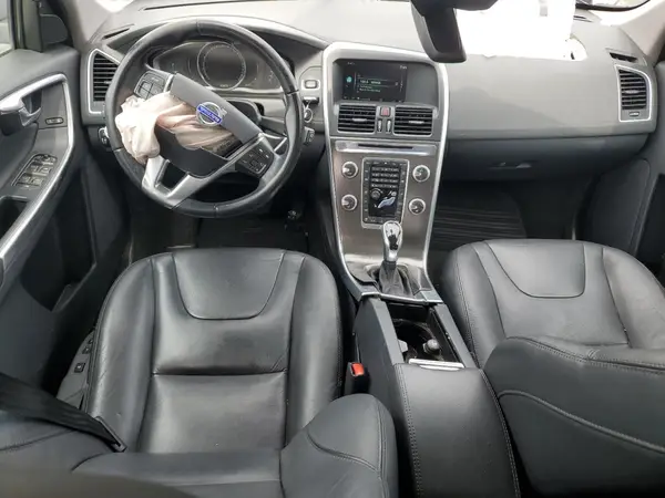 YV440MDK3G2792760 2016 VOLVO XC60 - Image 8
