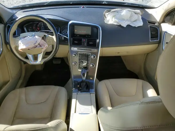 YV440MDK3G2808732 2016 VOLVO XC60 - Image 8
