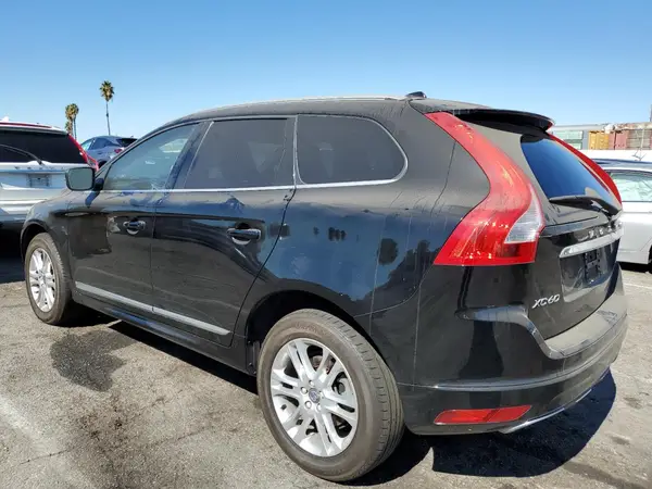 YV440MDK3G2820878 2016 VOLVO XC60 - Image 2